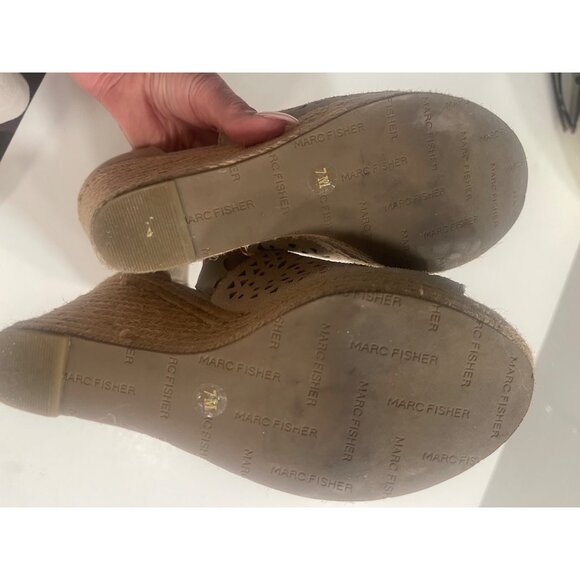 Marc Fisher Hasina Perforated Wedge Tan  Sz US 7 - Picture 10 of 10